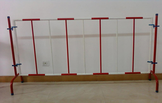 安全<a href=http://www.stillcrazysailing.com target=_blank class=infotextkey>圍欄</a>