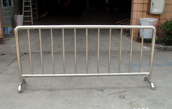 活動(dòng)<a href=http://www.stillcrazysailing.com target=_blank class=infotextkey>護(hù)欄</a>