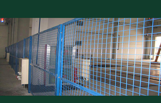 電焊<a href=http://www.stillcrazysailing.com target=_blank class=infotextkey><a href=http://www.stillcrazysailing.com target=_blank class=infotextkey>護(hù)欄</a>網(wǎng)</a>